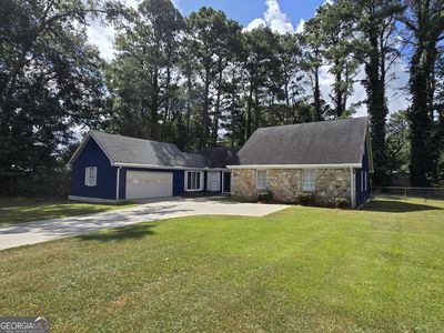 2251 Country Club Dr SE