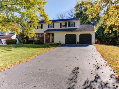 13 Cloverfield Drive