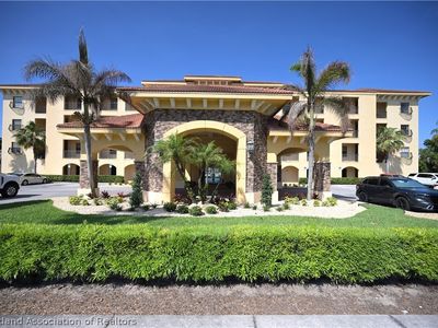 2351 Lakeview Dr Unit 203