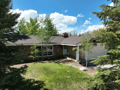 1285 Goodrich Dr