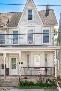 60 Bennett St