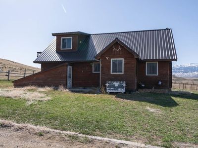 16 Caddis Ln