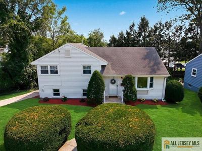 13 Glencourt Ave
