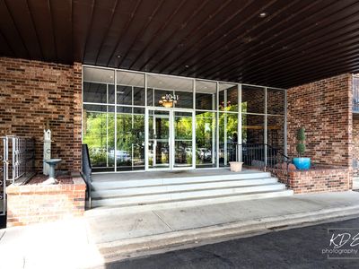 1041 W Ogden Ave #2-121