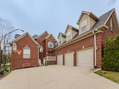 33 River Heights Blvd