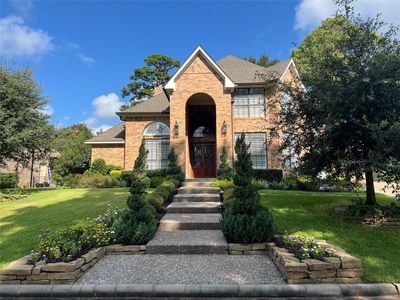240 Edgewood Dr