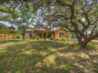 737 La Paloma Dr