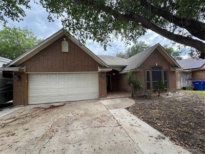 3821 Pelican Ave