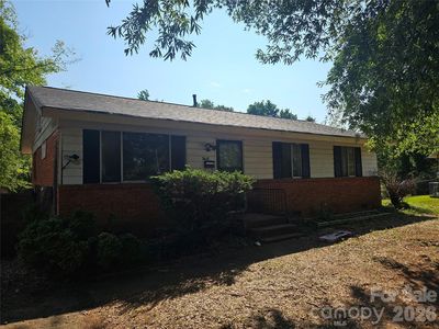 5415 Dennis Ct