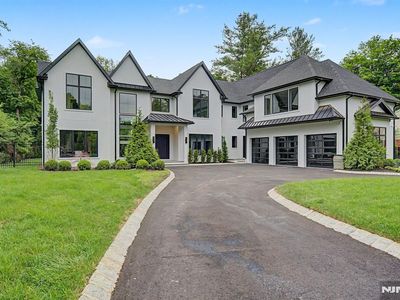 592 Piermont Rd