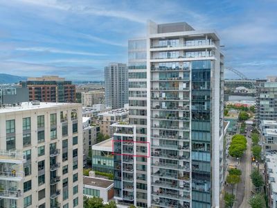 1001 NW Lovejoy St UNIT 810