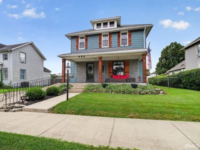 966 Charles St