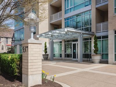 537 N Neville St #2F