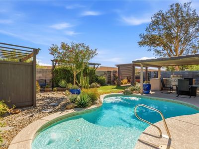 860 Coral Cottage Dr