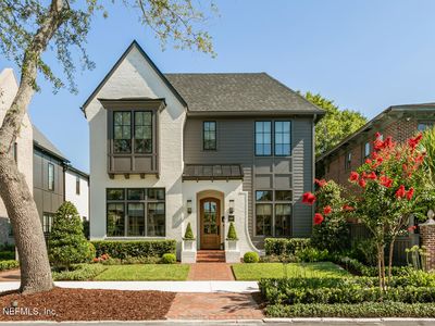 2135 ST JOHNS Avenue