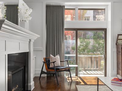 428 W 23rd St APT 1A