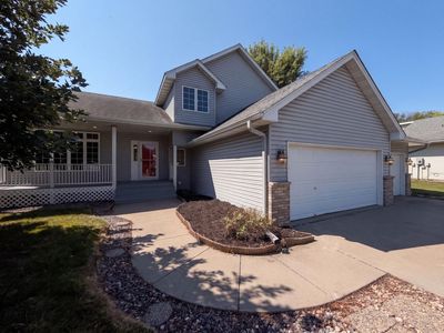 Property at 8763 Autumn Oaks Dr, Rockford, MN