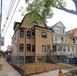 465 4Th Ave