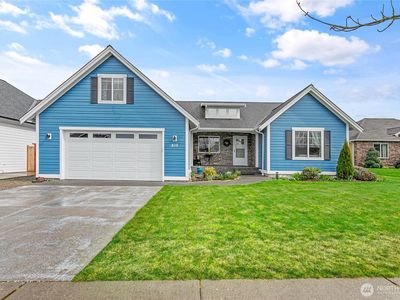 810 Mapleridge Drive