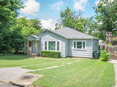 2209 S V St