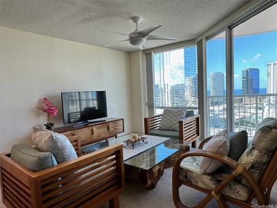 801 S King St APT 2304