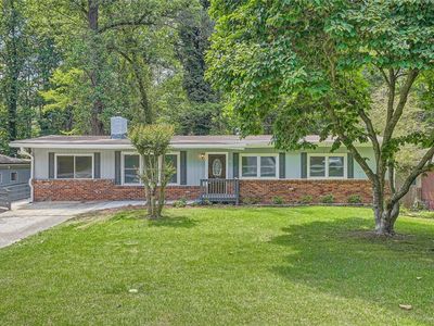 2648 Woodacres Rd NE