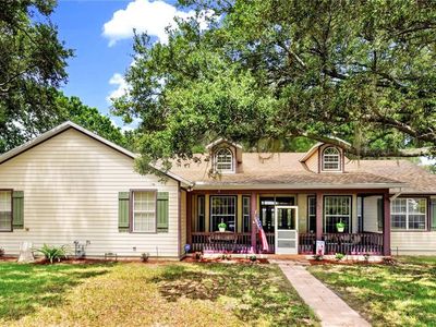 502 Palm Dr