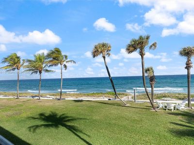 1043 Hillsboro Mile APT 11C