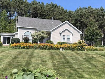 50 Pleasant Ln