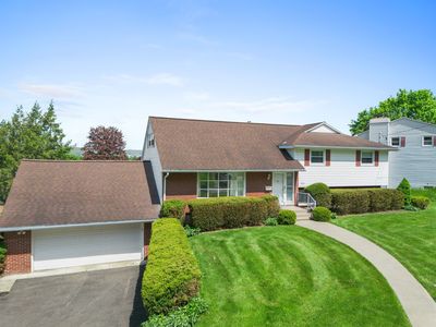 1005 Beechwood Ln