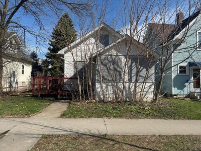 1211 Juno Ave