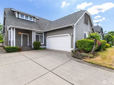 114 Twin Sister Loop