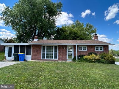 39 E Crestlyn Dr