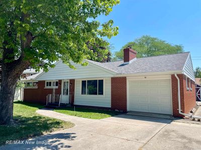 12 Ruggles Rd