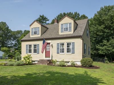 Property at 37 Acorn St, Middleboro, MA