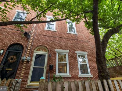 1811 Fitzwater St APT E