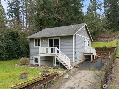 4201 Robinson Road NE