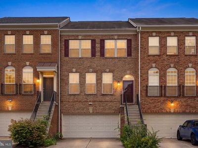8570 Wyngate Manor Ct