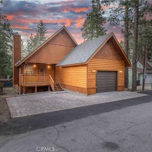 645 Booth Way