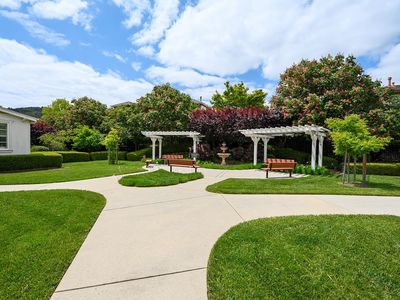 12 Oak Grove Drive #103