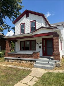 2808 N Main St