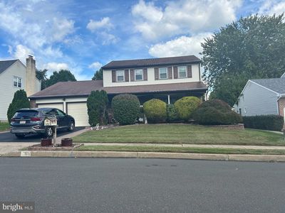 6 Greenway Cir