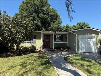 1933 W Jacaranda Pl