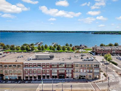 25 Lake St N Unit 205