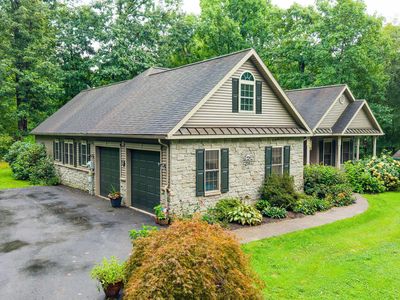 458 Mountain Rd
