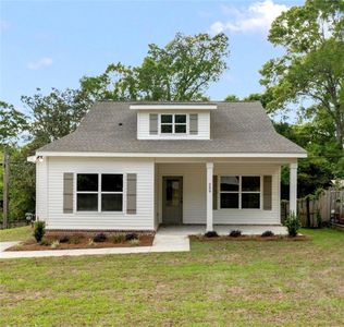 259 Border Dr W