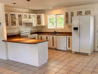 3344 E Montezuma Ave