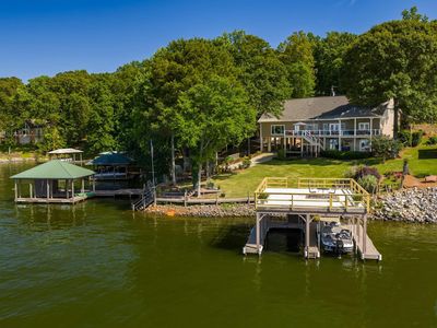 378 Lakeview Cir