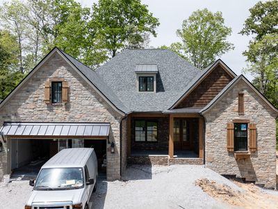 232 Forest Hill Dr