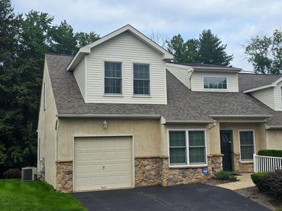 19 Stuart Dr #19